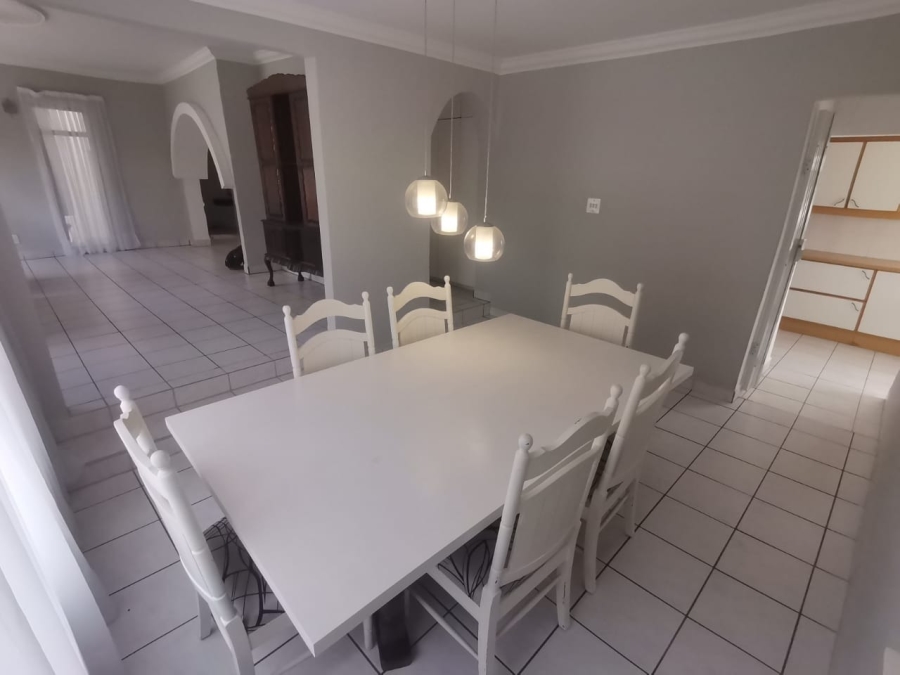 4 Bedroom Property for Sale in Bonza Bay Eastern Cape